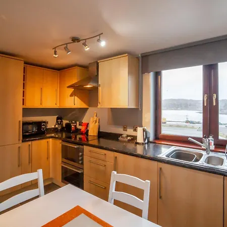 4 Wheelhouse Apartment Lochinver Extérieur photo
